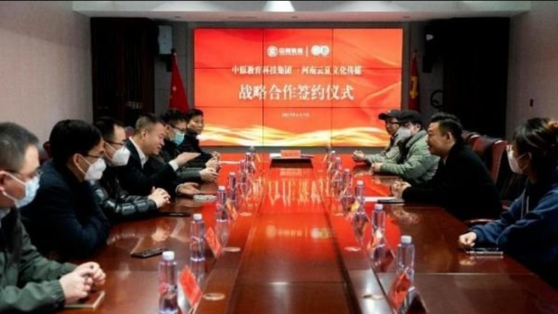服装带货短视频与直播：两种模式的差异解析